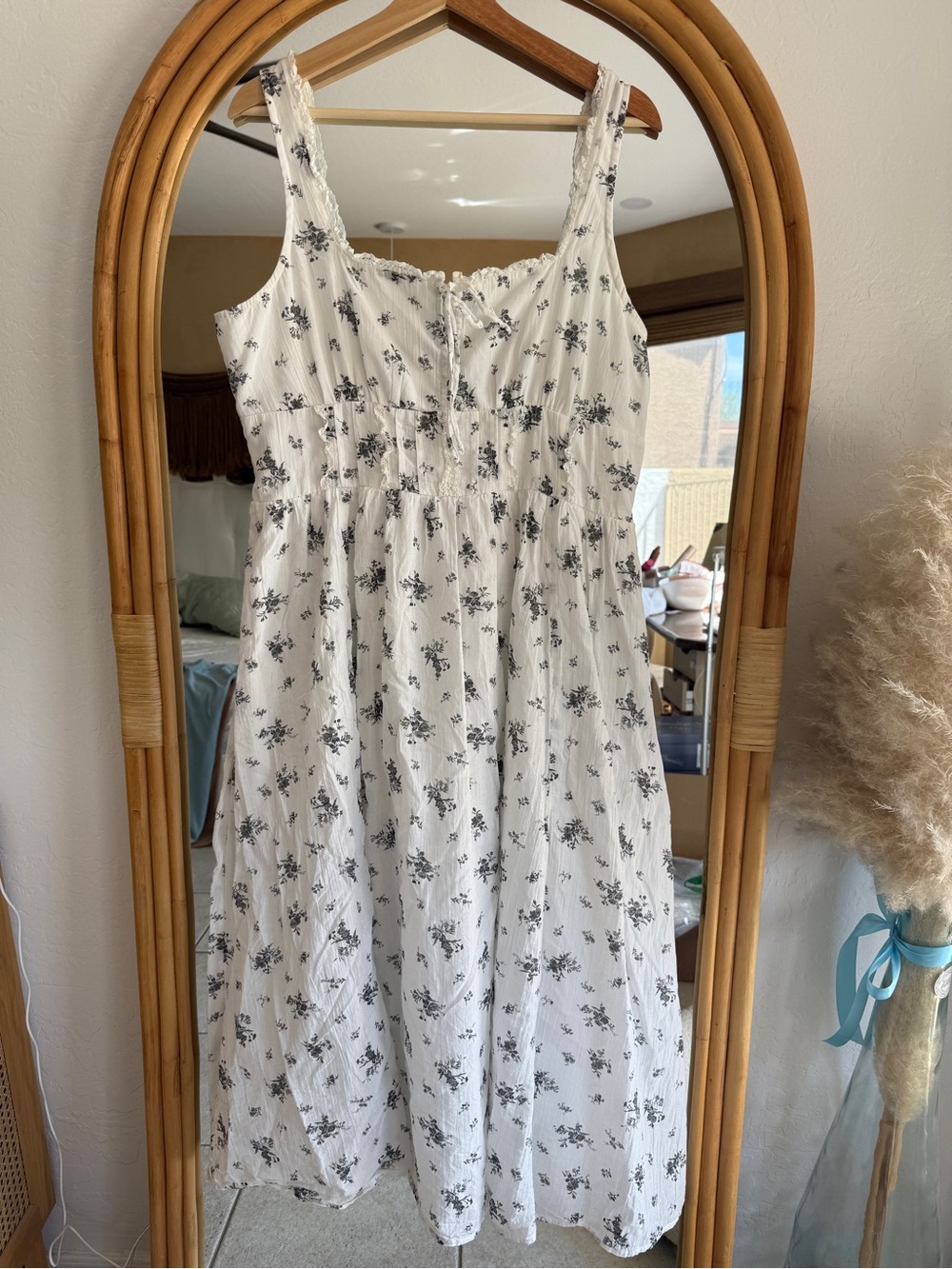 American Eagle Outfitters White Floral Maxi Dress